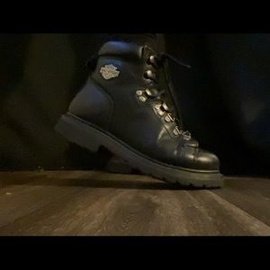 Vintage Women’s Harley Davidson biker shoes.